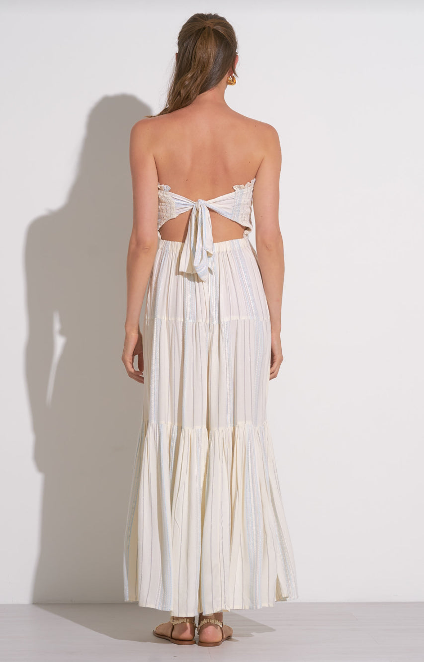 The Cassandra Maxi